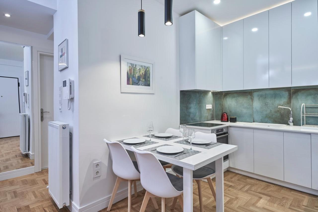 아테네 Hilton-Ilisia Park 2Bd Elite Living 아파트 외부 사진